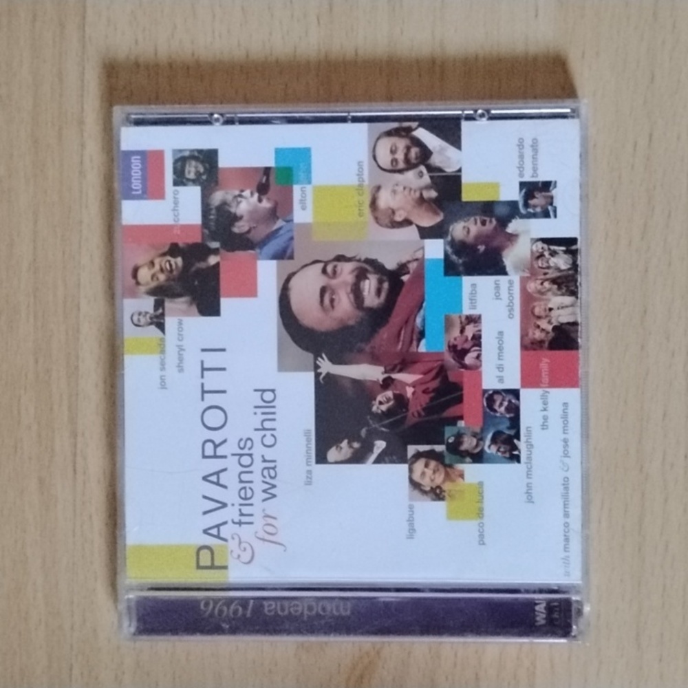 Pavarotti & Friends for War Child Music CD